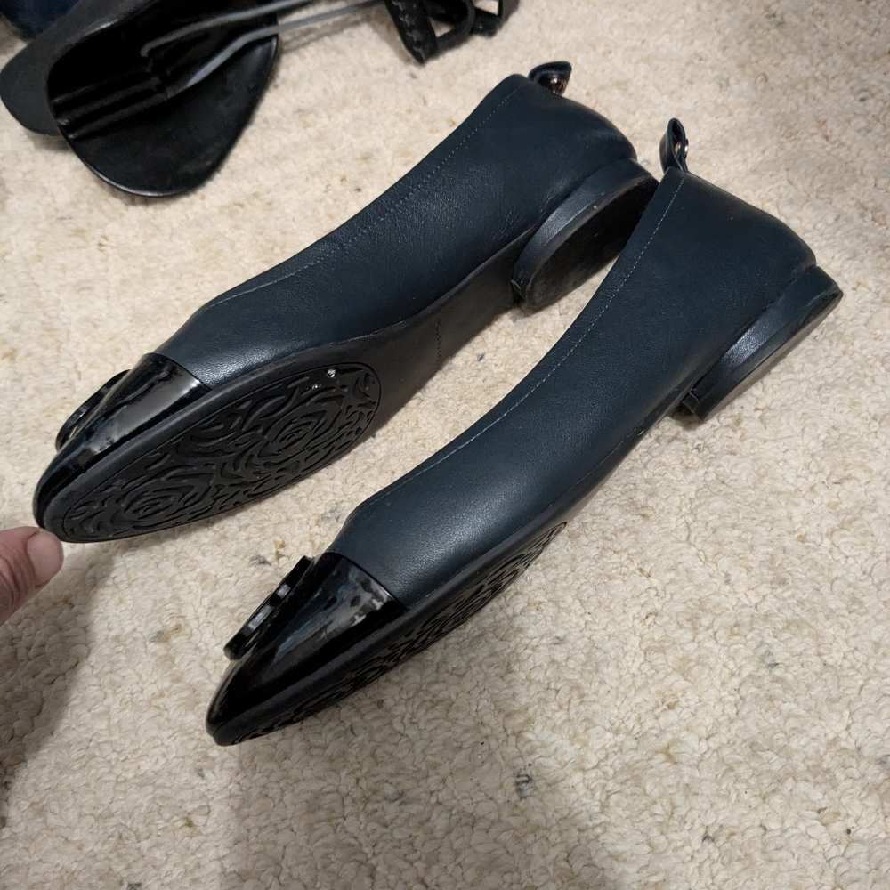 taryn rose Penelope Womens size 7B Black Leather Flat Shoes - Picture 2 of 7